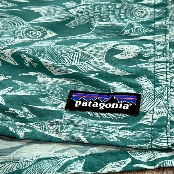 Patagonia XL Fully Lined Fish Pattern Swim Trunks - Picture 4 of 7